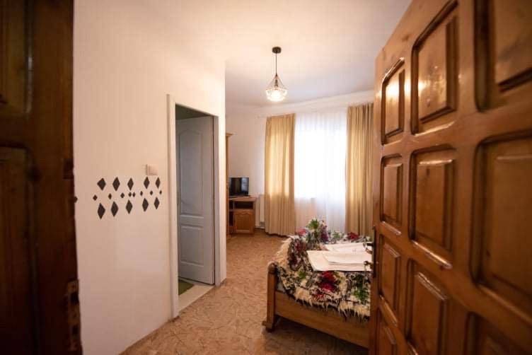 Pensiunea Casa Mariuca Valeni  Exterior photo
